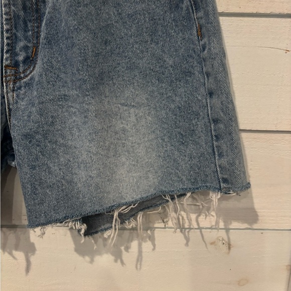 Brandy Melville Blue High-Waisted Jean Shorts - Picture 5 of 8
